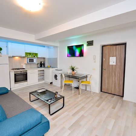 Harmony Residence Bukares Bagian luar foto