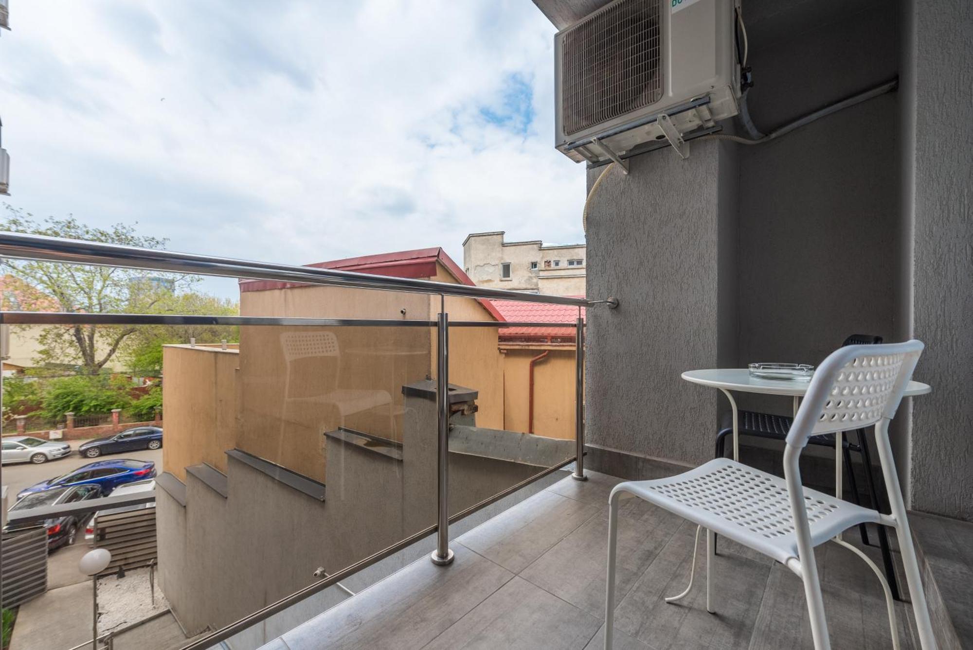 Harmony Residence Bukares Bagian luar foto