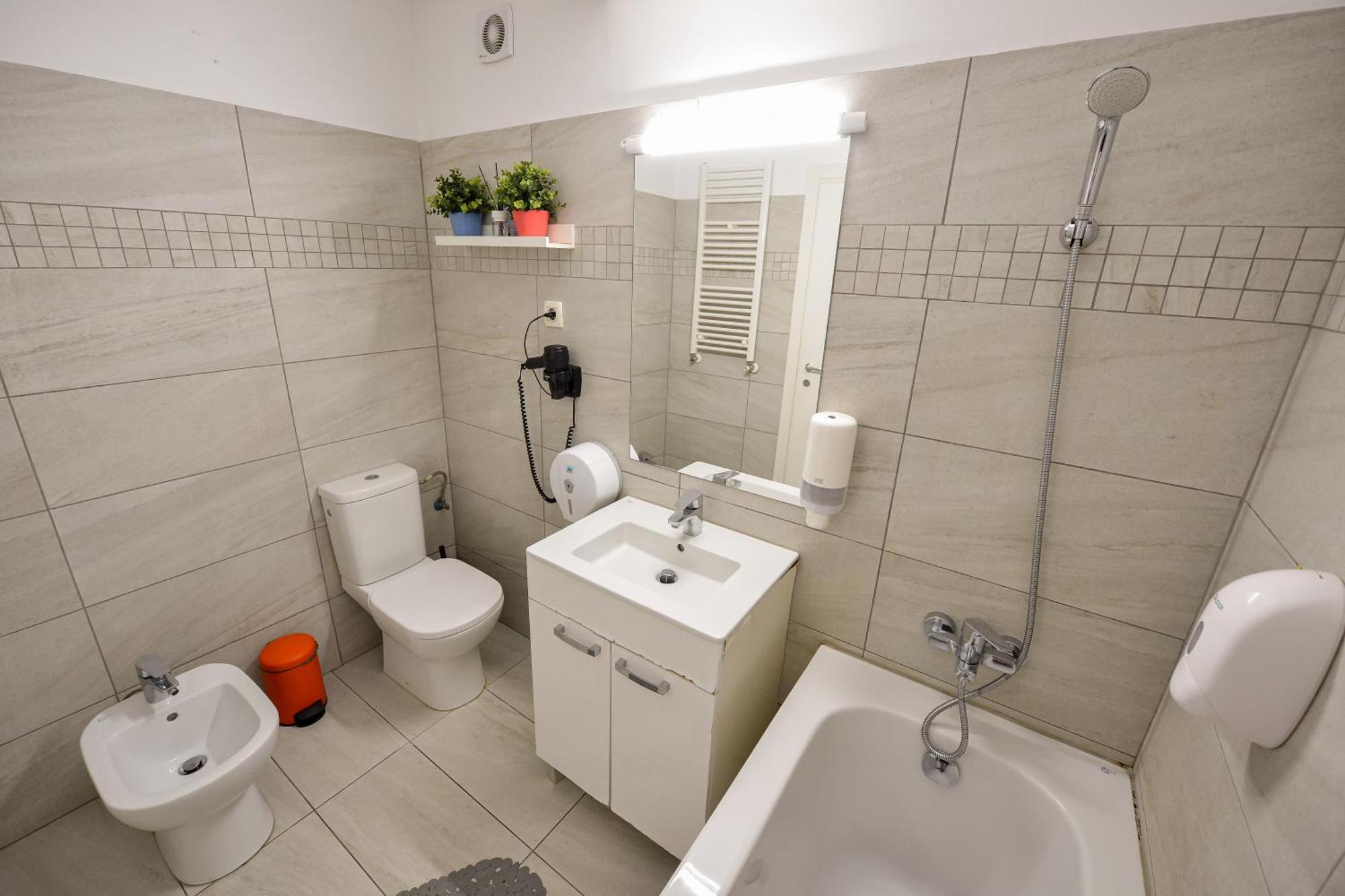 Harmony Residence Bukares Bagian luar foto